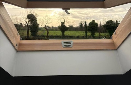 Lisburn Apartamento | Lisburn - 1 Bedroom - Sleeps 2 - Street Parking