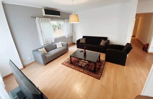 Taqseem Laselky Apartamento | Lisianthus Blossom Hideaway 2BR
