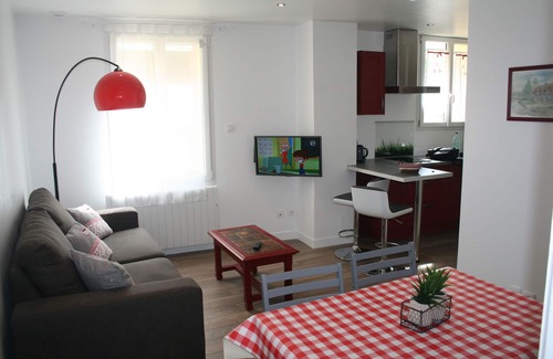 Lisieux Cabaña | Casa rural Lisieux con jardín y parking.