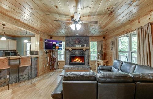Sautee Nacoochee Casa | Listen to Chattahoochee RiverSleeps 8Near Helen