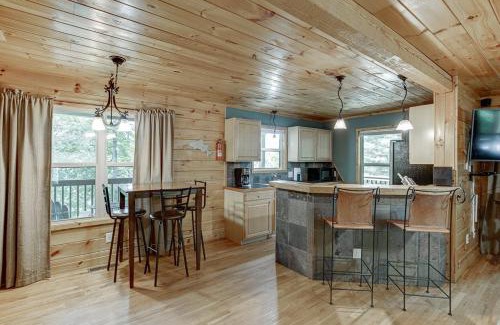 Sautee Nacoochee Casa | Listen to Chattahoochee RiverSleeps 8Near Helen