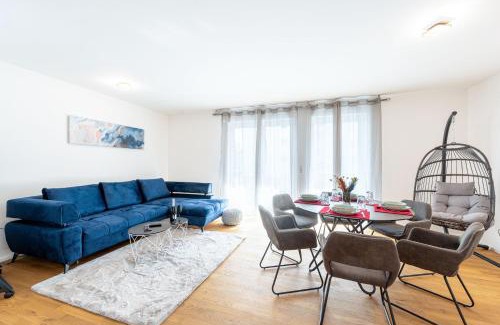 Sudliche Innenstadt Apartamento | Lit Living: Luxus - Box Spring - Parking - Terrace