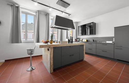 Gruenstadt Apartamento | LiT Living: Luxury - Box Spring - Grünstadt - Parking