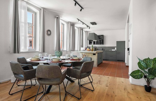 Gruenstadt Apartamento | LiT LiVING: Luxus – Box SprIng – Terrasse – Parkplatz