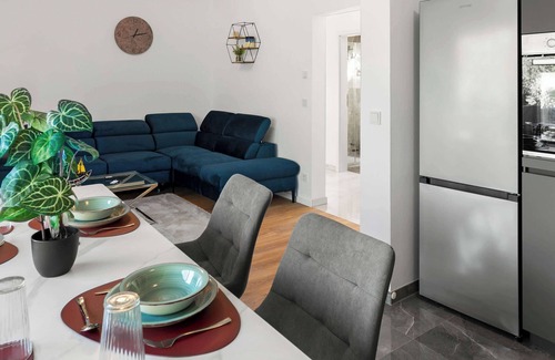 Woerth am Rhein Apartamento | LiT LiVING: Luxus | Box SprIng | Parking | Balcony