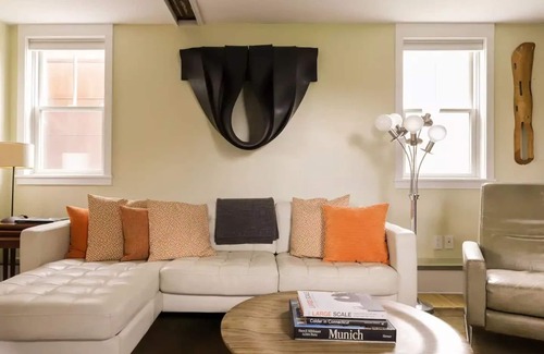 Morris Casa | Litchfield County Farmhouse with a Modern Twist
