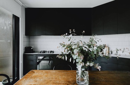 Hepburn Springs Casa | Lithic House-beautiful bush setting
