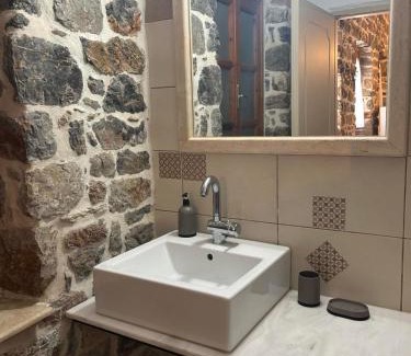 Pothia Apartamento | Lithos Family Apartment