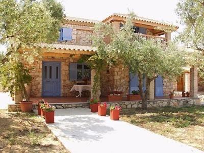 Ano Vasilikos Casa | Lithos stone house (Ionio holidays)