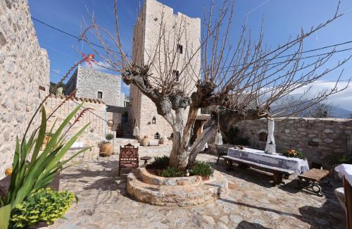 Omales Apartamento | LITHOS TRADITIONAL TOWER