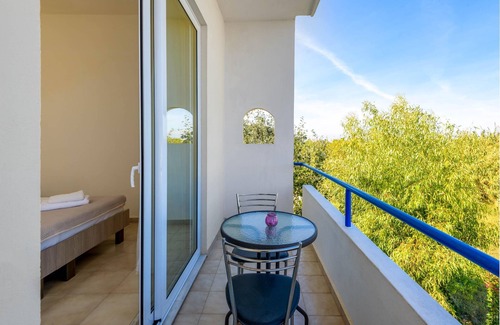 Fanes Apartamento | Litsas Studios - 1st floor Apartment