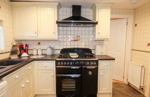 Dinas Cross Cabaña | Little Barn Cottage, NEWPORT, PEMBROKESHIRE
