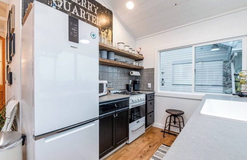 Russells Point Casa | Little Blue Bungalow - Amazing Views + Boat Dock!