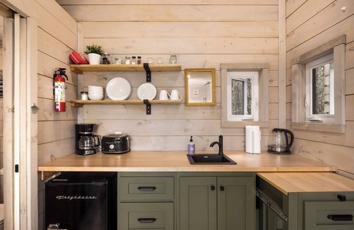 Chatsworth Cabina | Little Cabin in the Pines