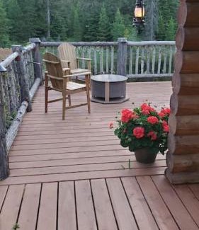 Whitefish Casa | Little cabin in the woods