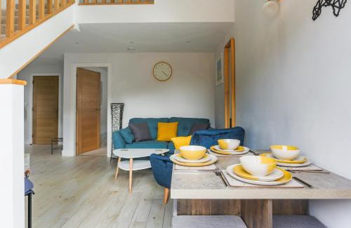 Playing Place Casa | Little Cedars House