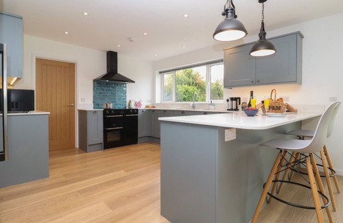 Walberswick Cabaña | LITTLE CHAPTER, pet friendly, luxury holiday cottage in Walberswick
