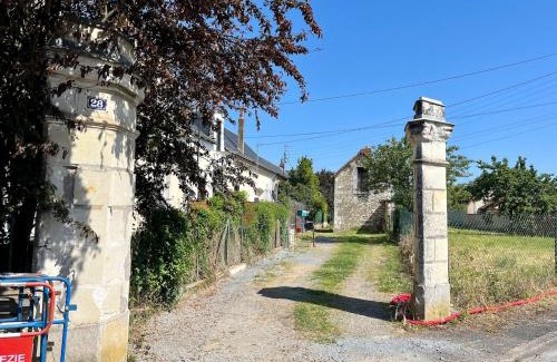 Chatellerault Apartamento | Little cottage with garden in Chatellerault