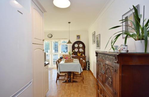 Chichester Casa | Little Crossways , Goodwood