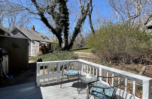 Wellfleet Cabaña | Little Dipper: charming 2 BR cottage close to conservation area and bay beaches