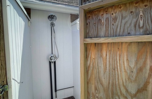 Wellfleet Cabaña | Little Dipper: charming 2 BR cottage close to conservation area and bay beaches