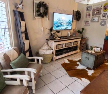 Aston Bay Casa | Little Flamingo Familia