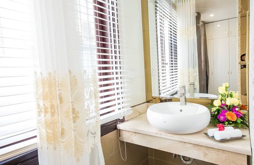Old Quarter Hotel | Little Hanoi Deluxe Hotel