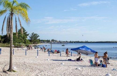 Ruskin Apartamento | Little Harbor Resort #114 Tampa Bay FL Beach, Bayside & 2 Pools