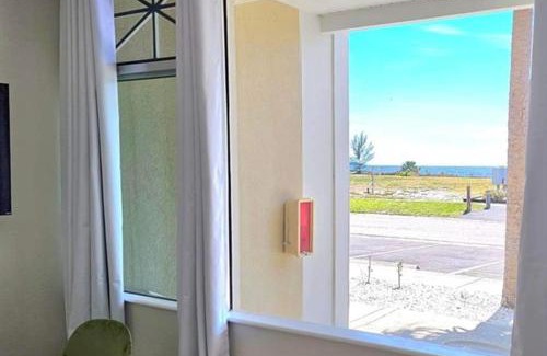 Ruskin Apartamento | Little Harbor Resort C306 Tampa Bay FL Beach, Bayside, 2 Pools