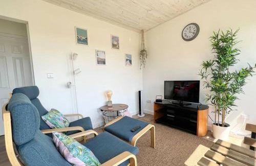 Dartmouth Chalet De Esquí | Little Haven Too, one bed chalet in Dartmouth