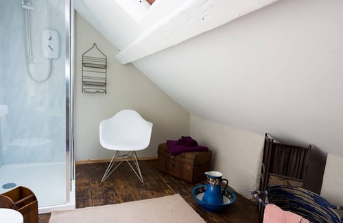 Menai Bridge Cabaña | Little Hawthorn