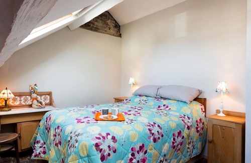 Menai Bridge Cabaña | Little Hawthorn