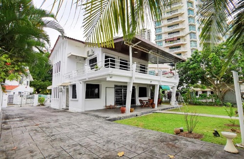Tanjung Bungah Villa | Little Heaven by Sky Hive, A Beach Front Bungalow