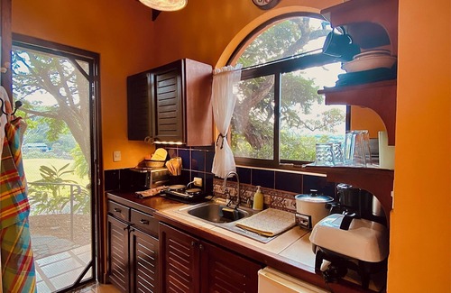 Mercedes Casa | Little house among trees with a beautiful view. Very private and comfortable.
