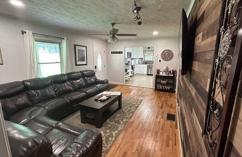 Jasper Casa | Little House in Jasper