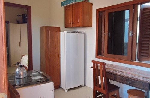 Praia do Sonho Casa | Little house in the back of Madruga's residence