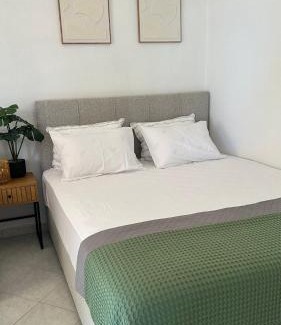 Agii Apostoli Apartamento | Little house near the beach