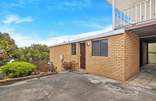 Albany Apartamento | Little Innes - affordable accommodation with a view