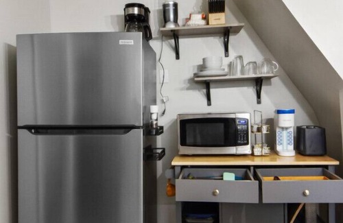 Little Italy Apartamento | Little Italy Apt. Case Western & Cleveland Clinic
