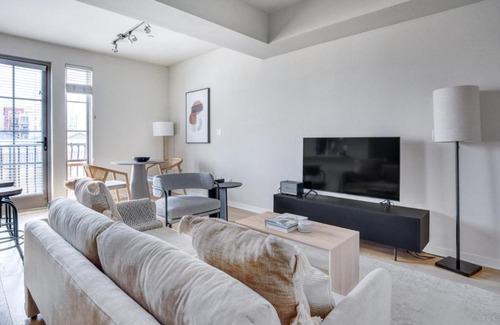 Little Italy Apartamento | Little Italy studio w gym pool nr light rail SAN-6