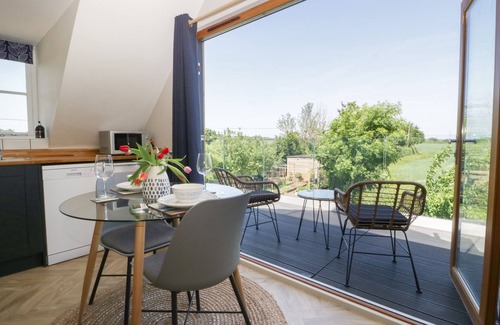 Fiddington Cabaña | LITTLE KNAPLOCK, romantic in Combwich, Somerset