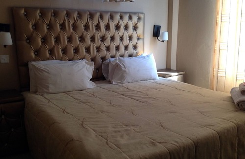 Choma Cama Y Desayuno | Little Lodge