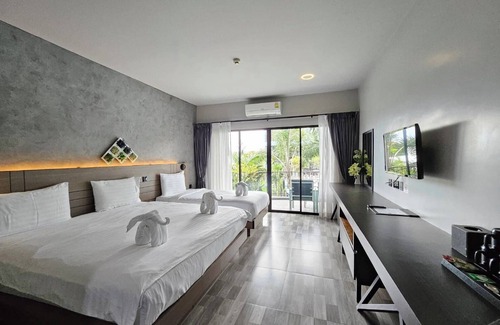 Phuket Hotel | Little Loft Hotel