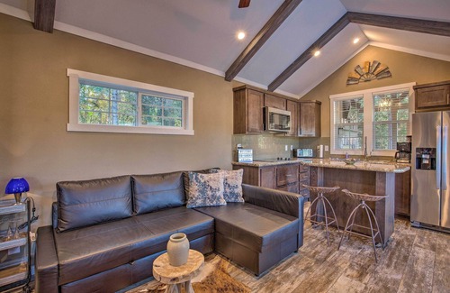 Winnsboro Casa | ¡NUEVO! Woodland Hideaway on Pasture w / Fishing Pond!