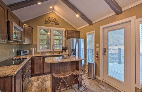 Winnsboro Casa | ¡NUEVO! Woodland Hideaway on Pasture w / Fishing Pond!