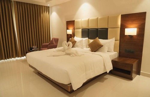 Sidhpur Hotel | Little Mastiff Dharamshala Airport