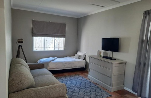 Komani Casa | Little Milner Cottage