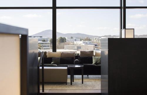 Capital Hill Hotel | Little National Hotel Canberra