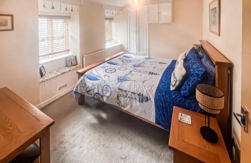 Caergeiliog Casa | Little Netherleigh