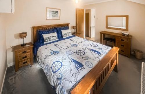 Caergeiliog Casa | Little Netherleigh